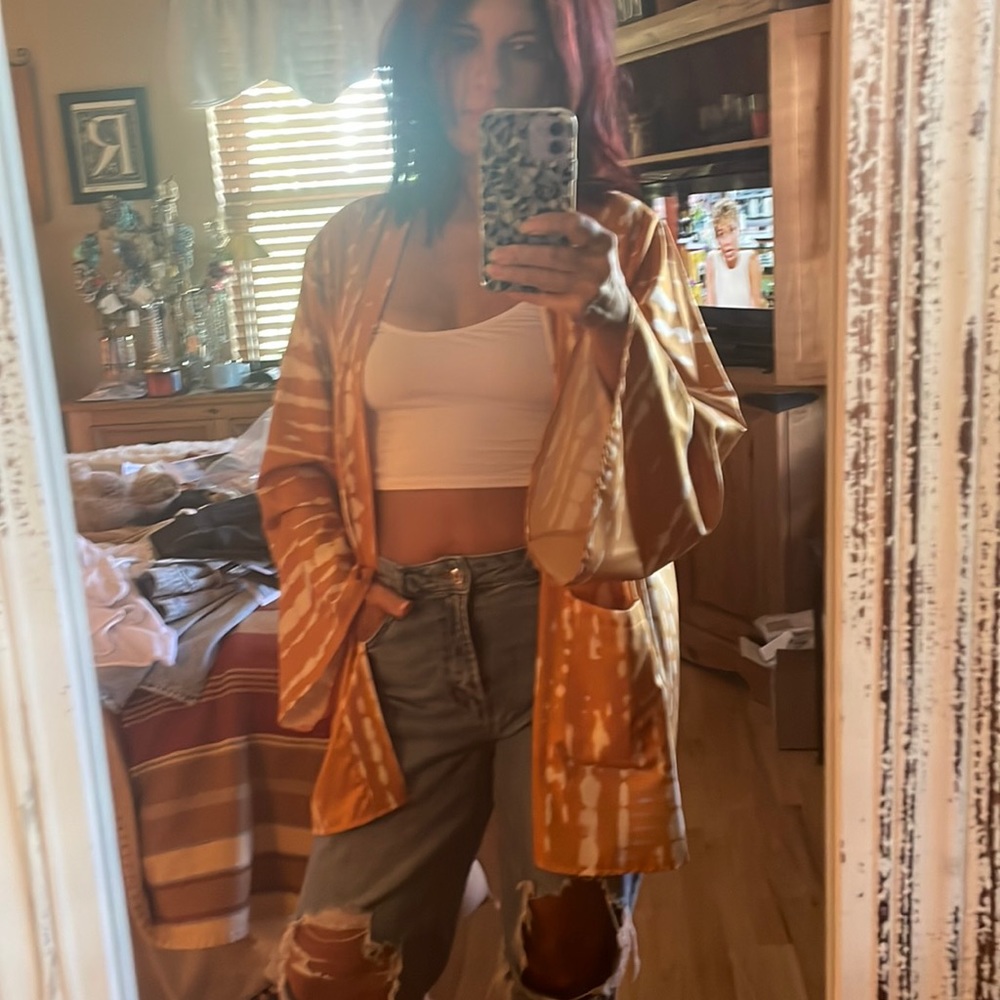 Gold/mustard colored jacket/cardigan